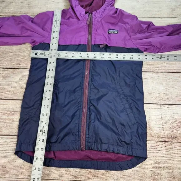 PATAGONIA Girl's Torrentshell Jacket Hooded Windbreaker Rain Size Size Small 7-8 - Picture 2 of 4